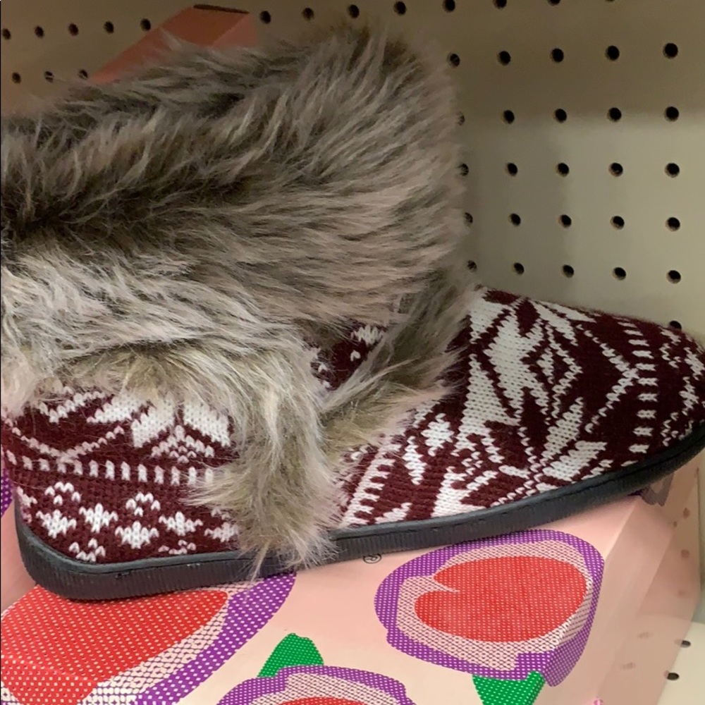 Women’s slippers